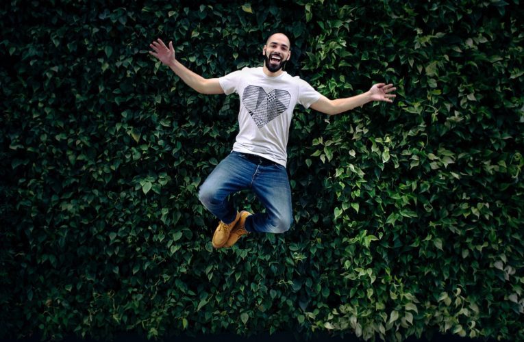 Can Happiness be Learned: the Role of Technology in Cultivating Happiness in Krum